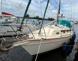 40' Island Packet 2000 Yacht For Sale